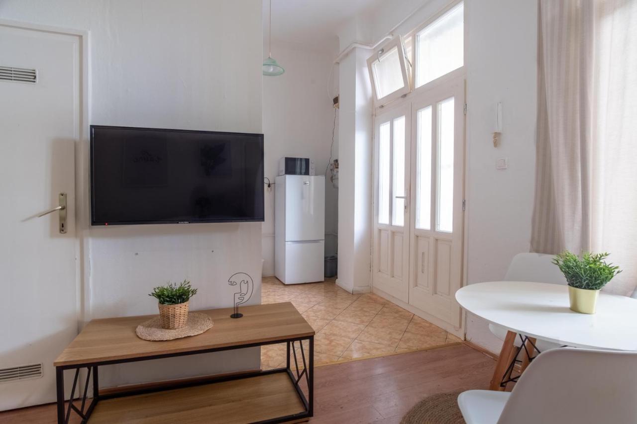 Very Central 1-Br Apt With Patio Apartment Будапеща Екстериор снимка