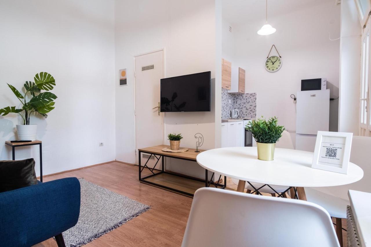 Very Central 1-Br Apt With Patio Apartment Будапеща Екстериор снимка